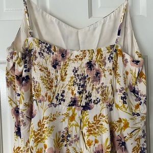 Old navy floral sun dress, like new condition size L